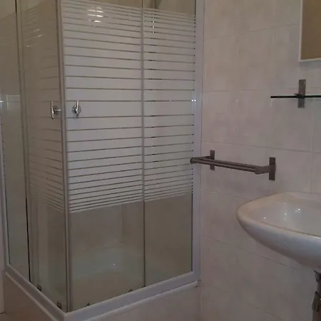Dzsami Apartman Apartamento Pécs
