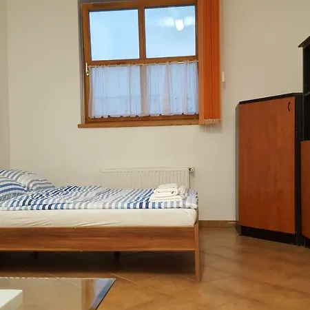 Dzsami Apartman Apartamento