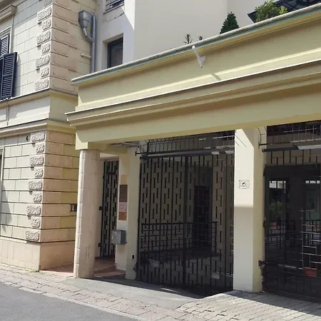 Dzsami Apartman Apartamento Pécs